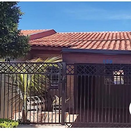 Gray House 1 - Londrina Jd. Santiagoヴィラ エクステリア 写真